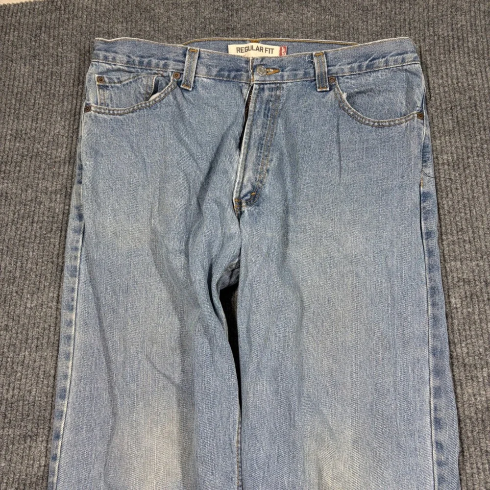 Levi 505 Jeans Mens 36x32 Regular Fit Light Wash Blue Denim Straight Leg Cotton